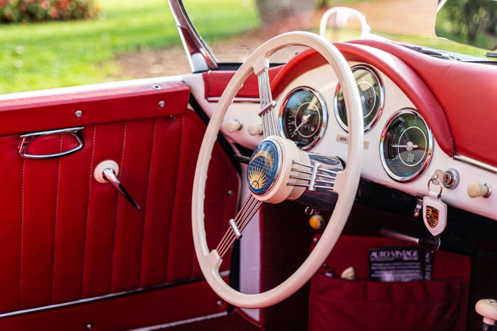 27c69217-ff67-42b1-93b4-646c59637b2b