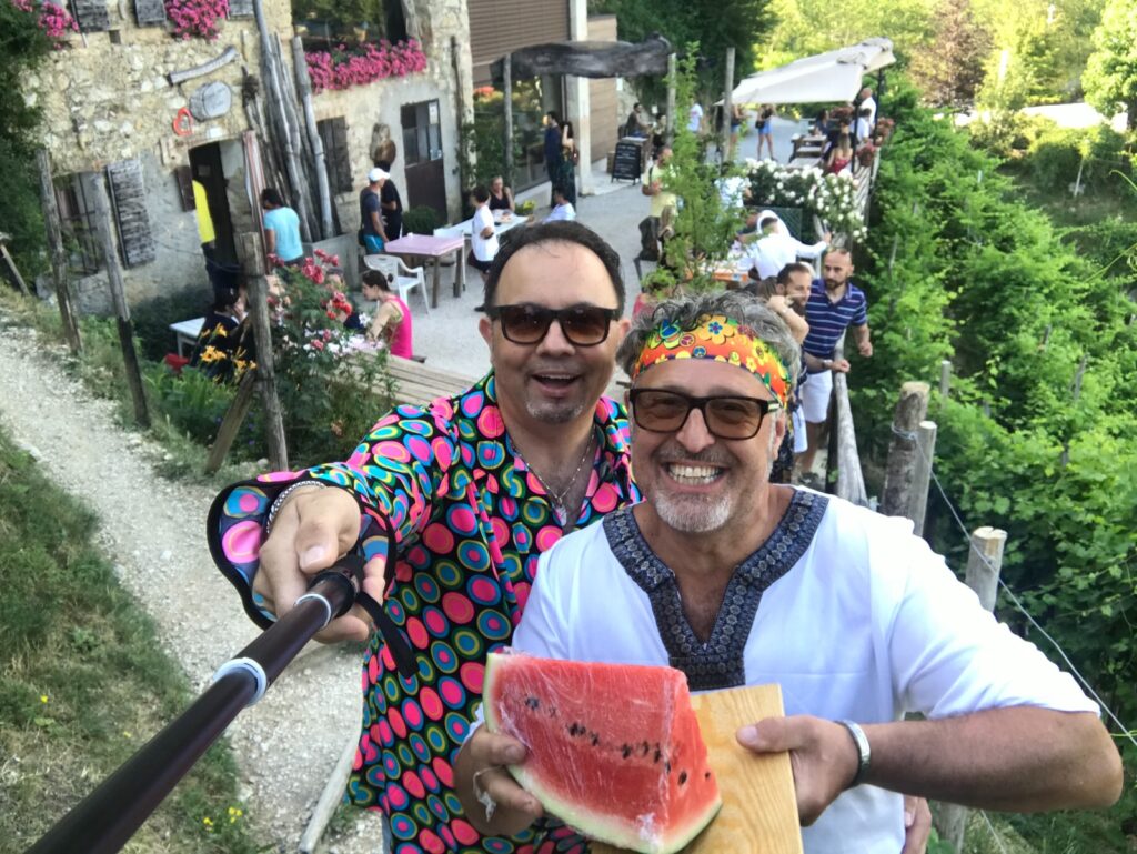 9fcdfd8a-7d9e-4f94-b59c-f25811635205