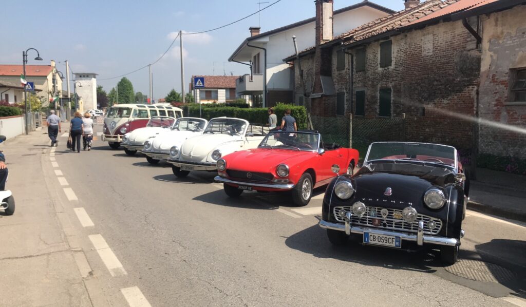 a52052f4-488b-4aea-883c-3237bec9681b